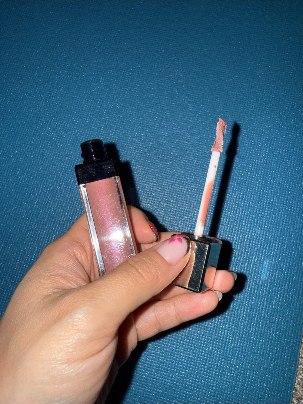 Cle de Peau Beaute lip gloss 2 WRm Crystal